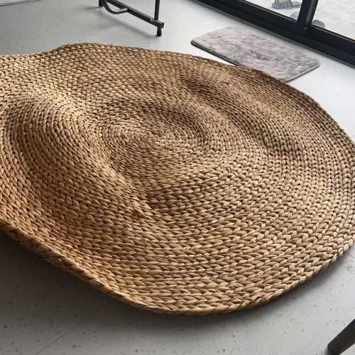 Handmade Seagrass & Water Hyacinth Round Rug – Multiple Sizes