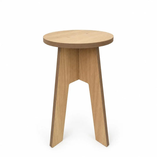 Round Wooden Side Table, Modern Accent End Table with Solid Wood Legs, Small Coffee Table for Living Room, Bedroom & Balcony, Easy Assembly, Natural Oak Finish