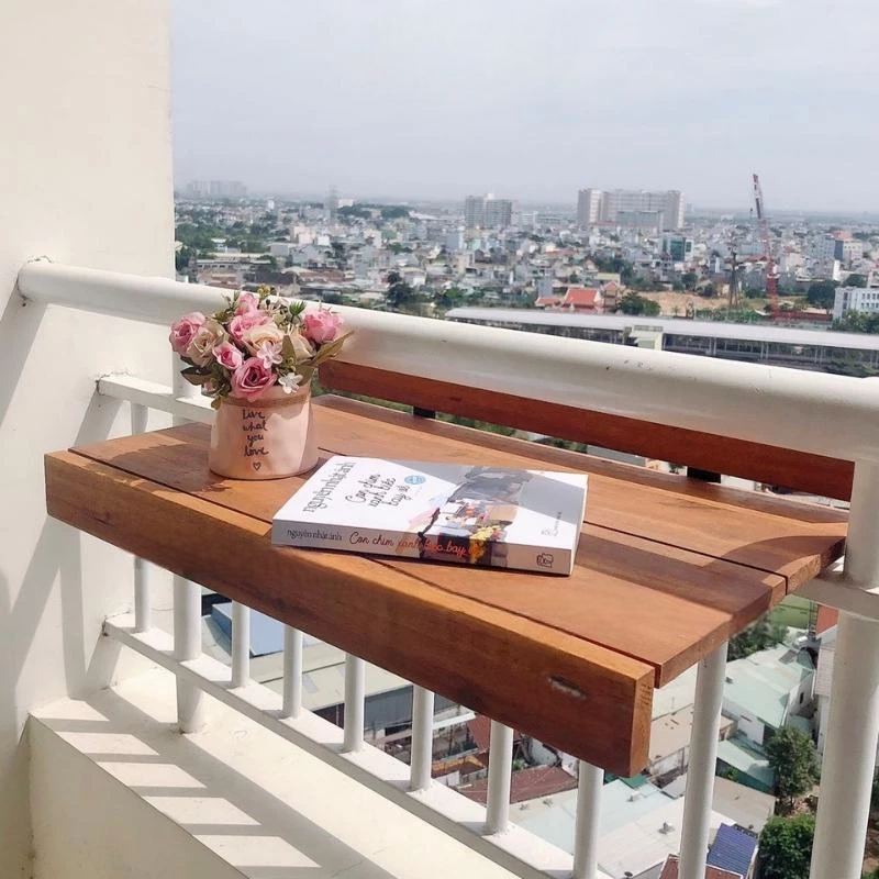 Acacia Wood Balcony Bar Table – Ultra-Stable Outdoor Railing Table – Universal Fit for Round & Flat Railings – Weather-Resistant Hanging Desk – Outdoor Bar Top for Apartment, Patio & Deck