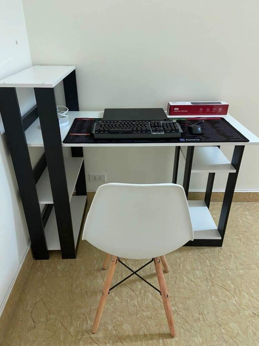 Modern Compact Office Desk with Storage – Space-Saving Computer Table for Home or Small Apartment, Easy Assembly