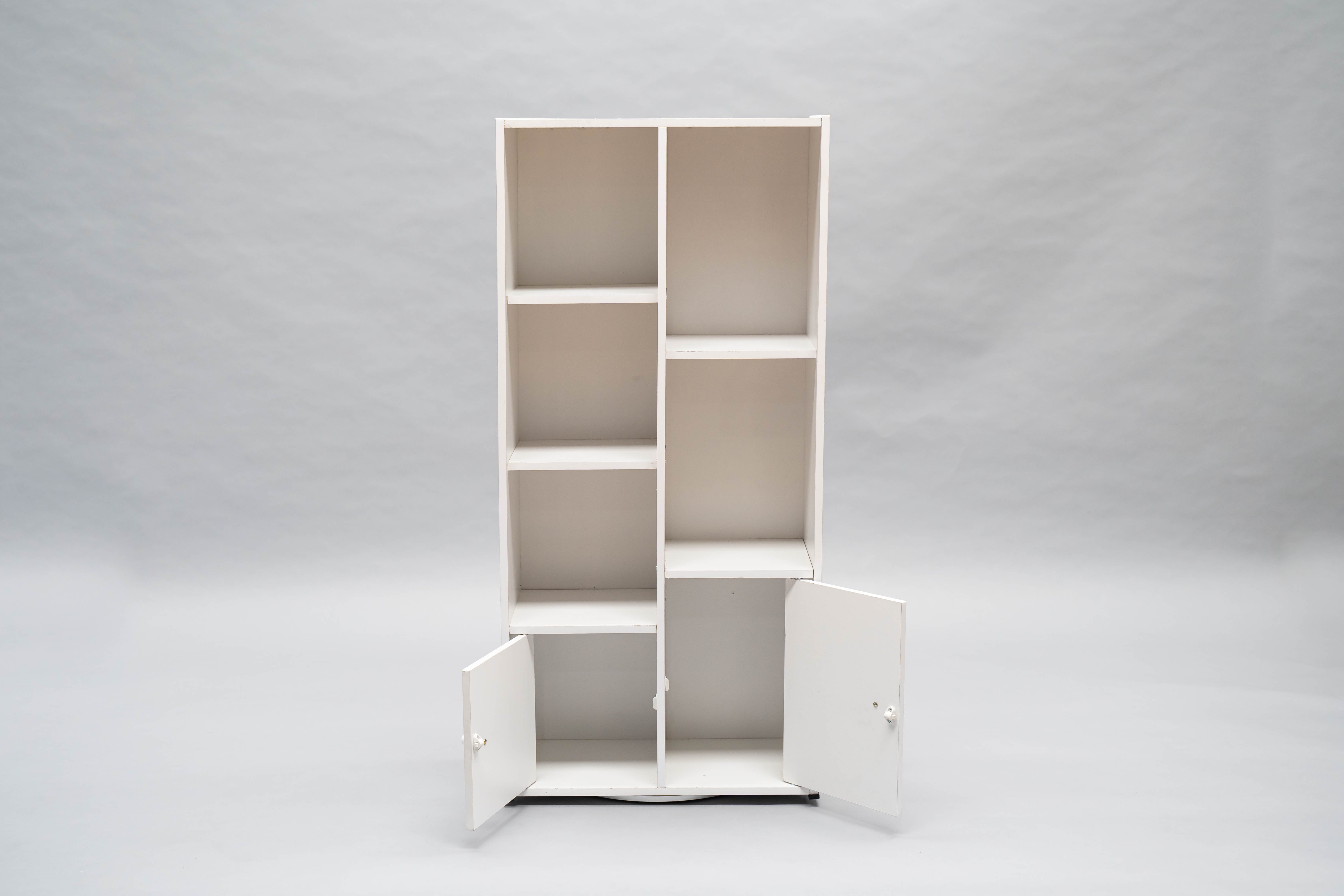 Modern Wooden Storage Cabinet with Doors – 6-Tier White Bookshelf & Organizer for Living Room or Office, 19.5 x 9.3 x 41.7 in (496 x 236 x 1060 mm)