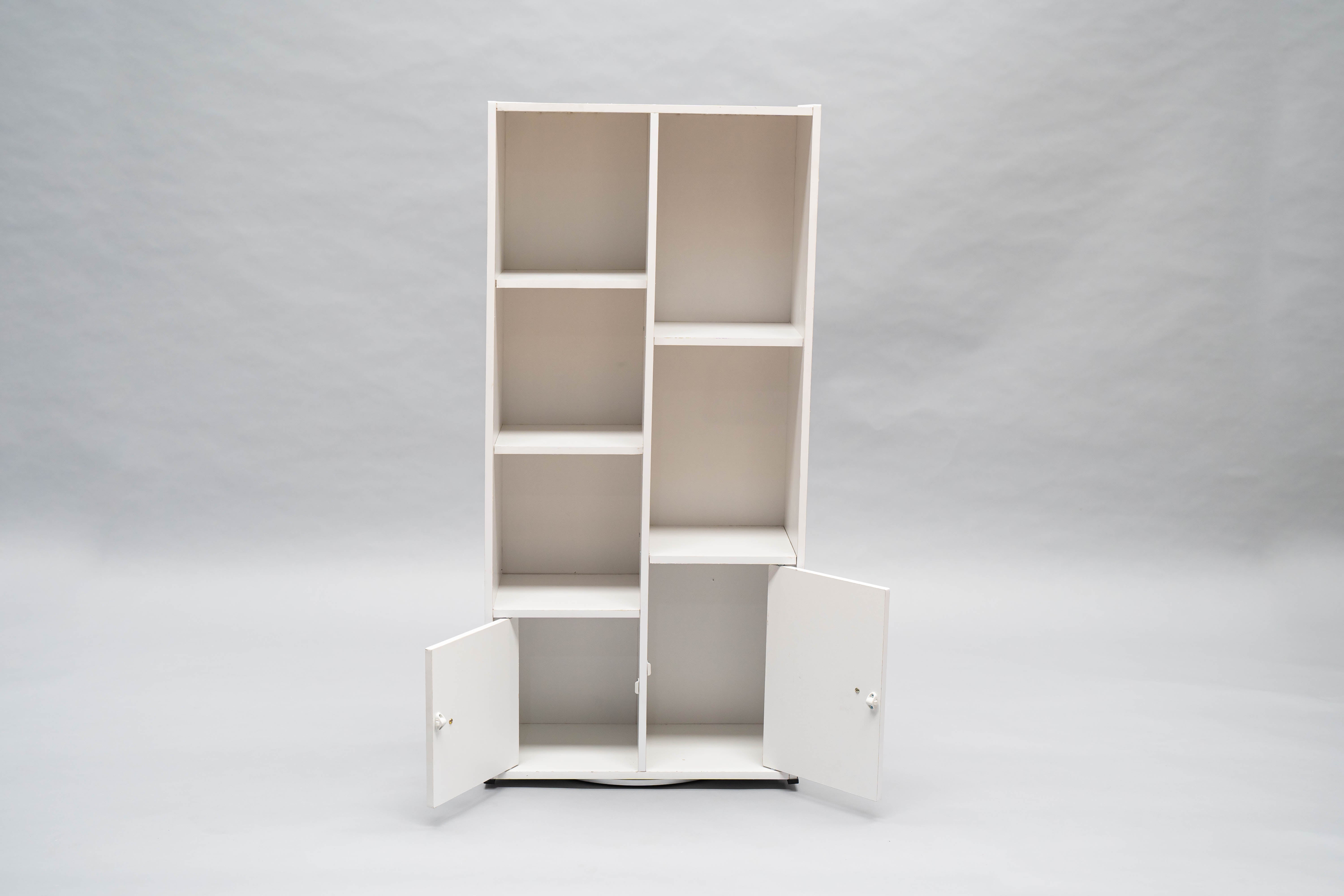 Modern Wooden Storage Cabinet with Doors – 6-Tier White Bookshelf & Organizer for Living Room or Office, 19.5 x 9.3 x 41.7 in (496 x 236 x 1060 mm)