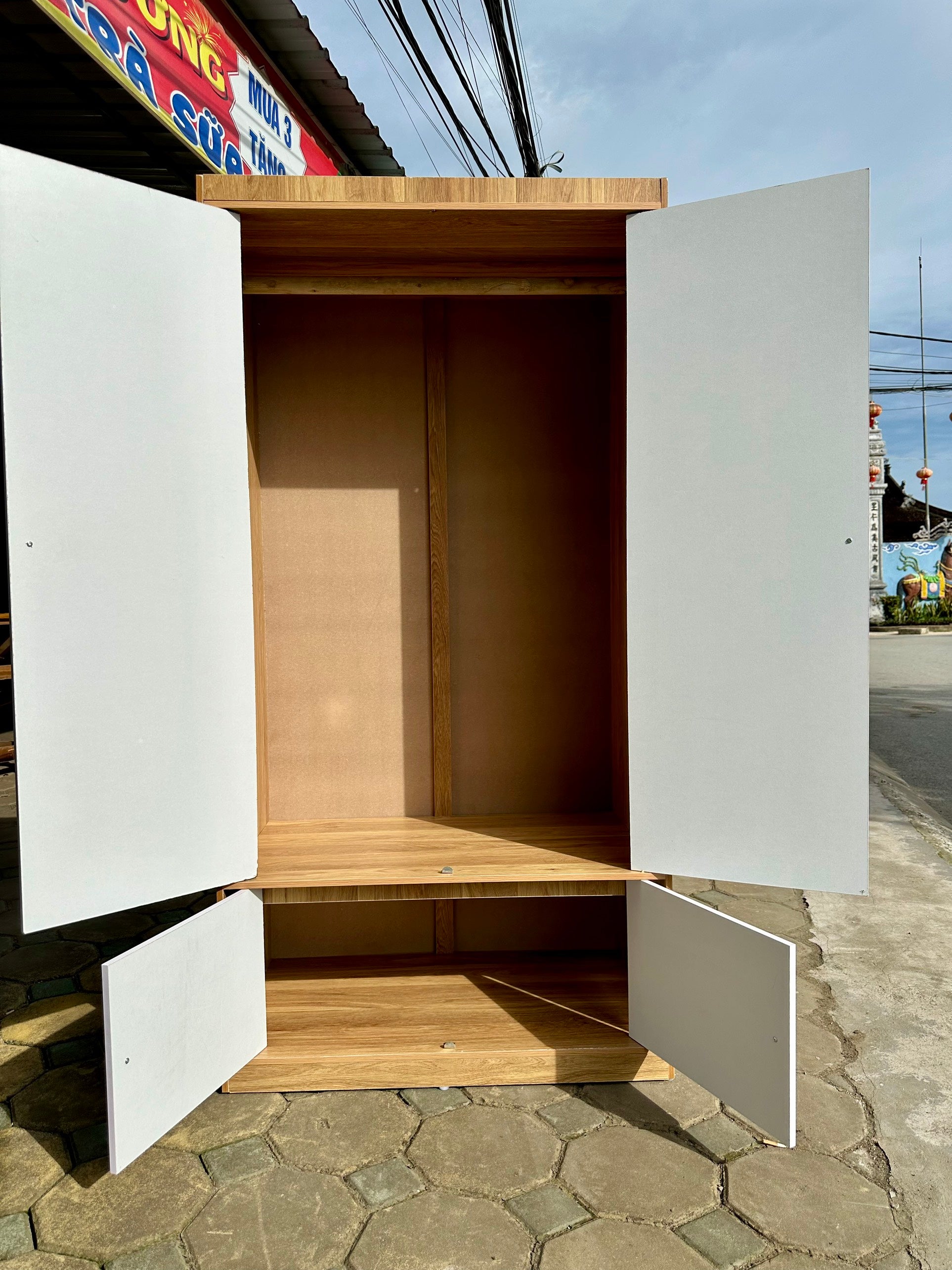 Modern 4-Door MDF Wardrobe – 63'' Tall x 17.7'' Deep | Sturdy & Easy to Assemble