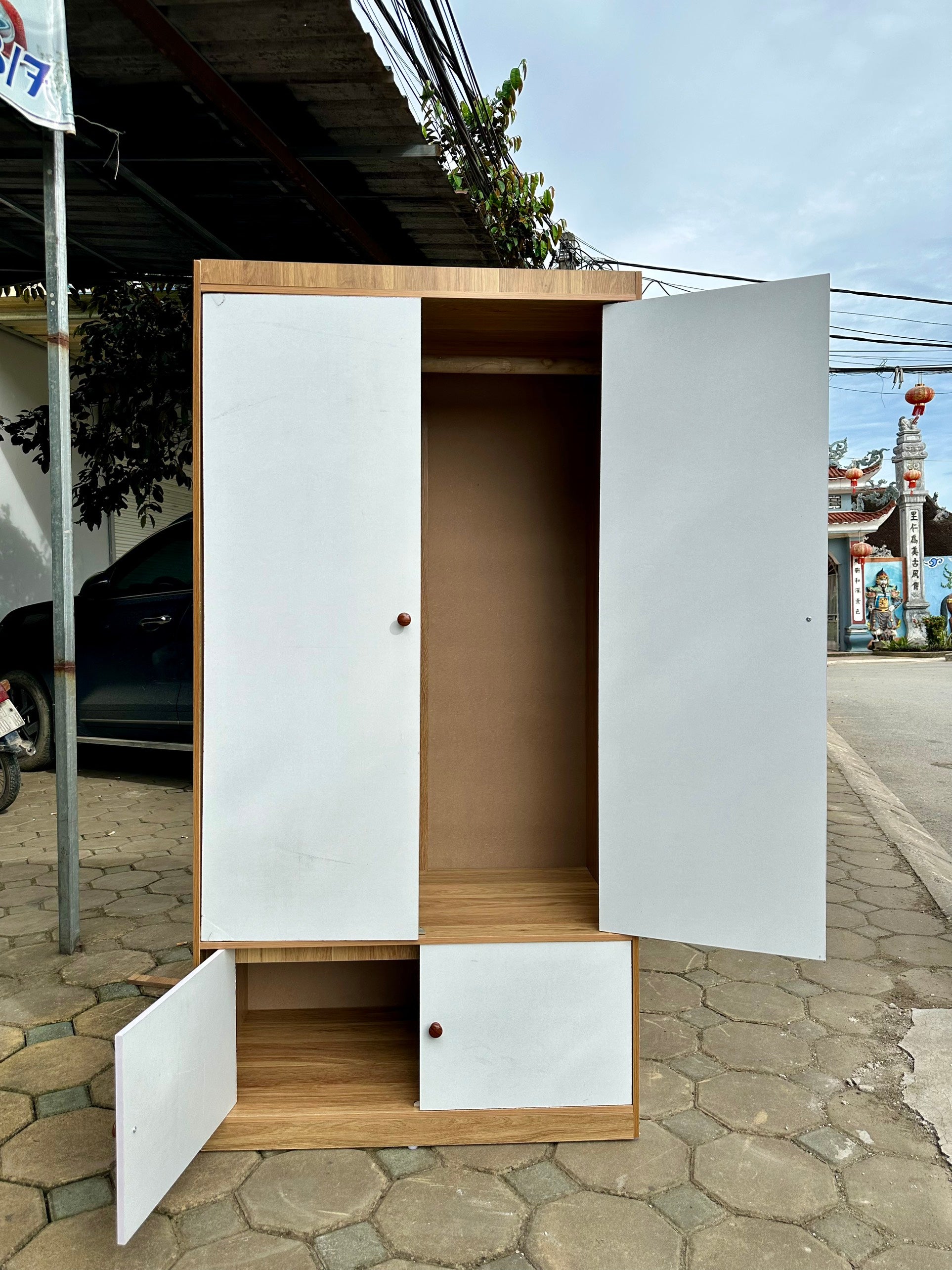 Modern 4-Door MDF Wardrobe – 63'' Tall x 17.7'' Deep | Sturdy & Easy to Assemble