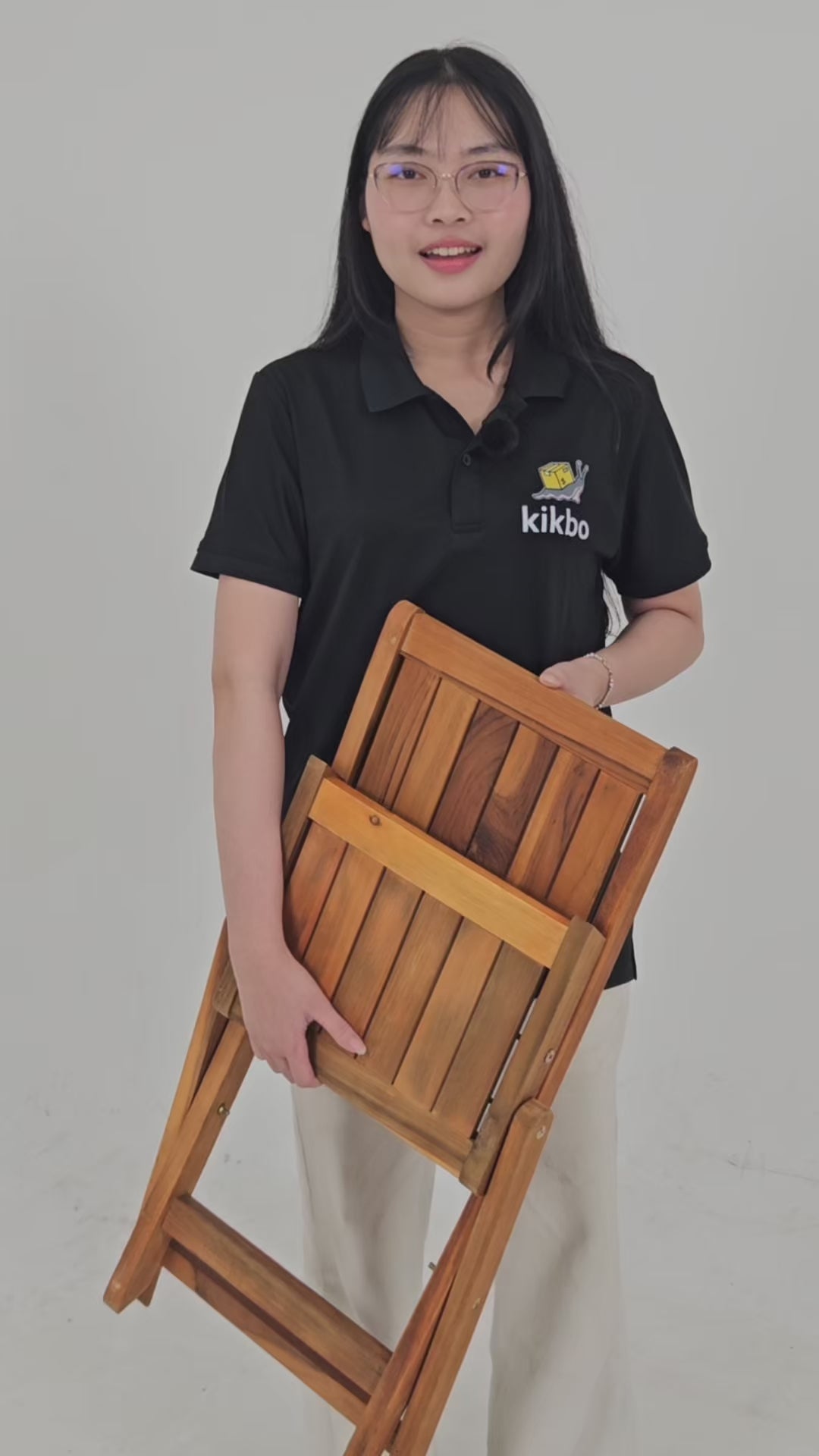 Mini Folding Wooden Chair – Natural Acacia Wood Seat for Kids, Meditation, or Small Spaces