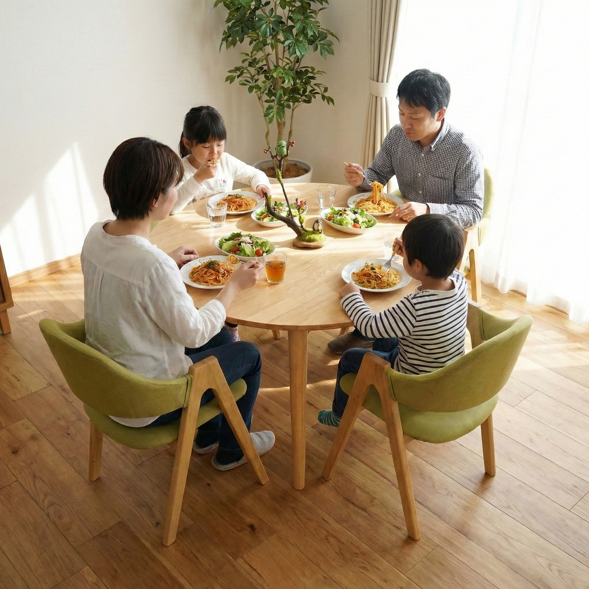 Mango Round Table and 4 A-Frame Chairs Dining Set